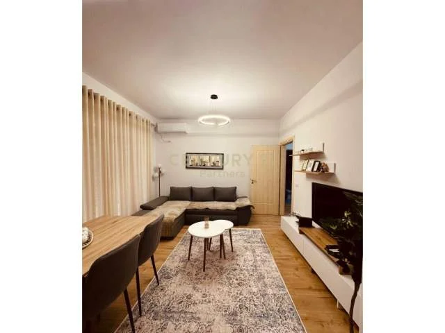 Tirane, jepet me qera apartament 1+1+BLK 55 m² 550 Euro