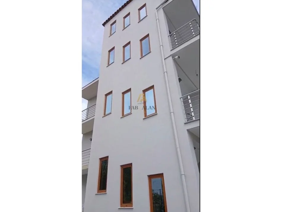 Tirane, shitet Vile 3 Katshe , 400.000 € (Kamez, Rruga OSBE)