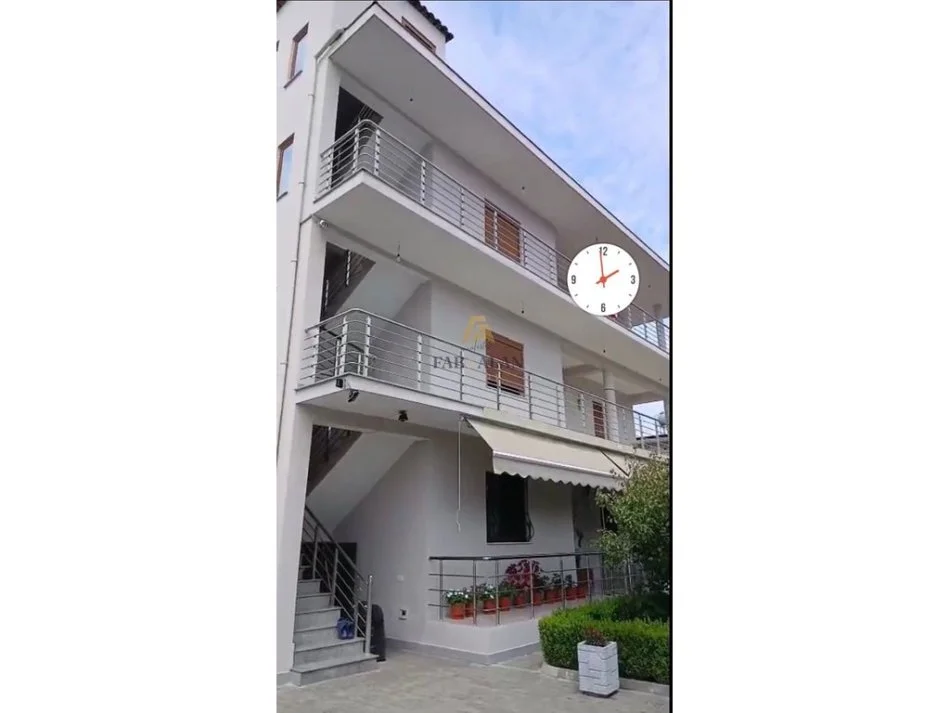 Tirane, shitet Vile 3 Katshe , 400.000 € (Kamez, Rruga OSBE)