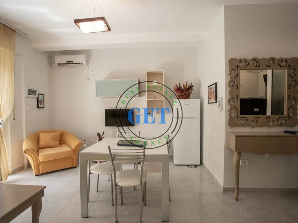 Durres, jepet me qera apartament 1+1 Kati 2, 53 m² 450 € (Plazh, Durres)