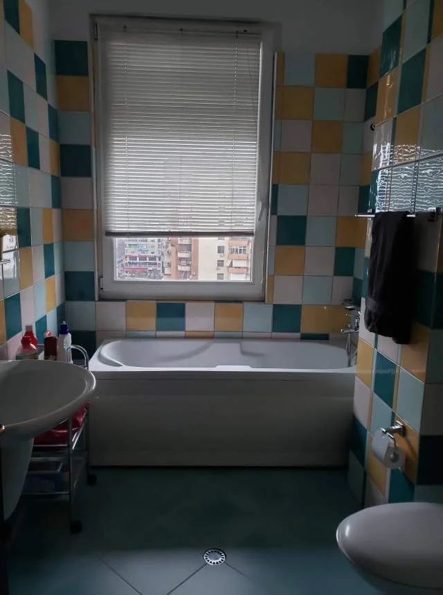 Tirane, shes apartament 3+1+BLK Kati 7, 137 m² 330.000 Euro (Blloku)