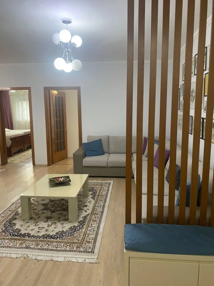 Tirane, jepet me qera apartament 2+1 , 500 €