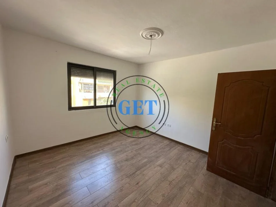 Durres, shitet apartament 1+1+Ballkon Kati 2, 59 m² 69.000 € (Lagja 18, prane Vala Park.)