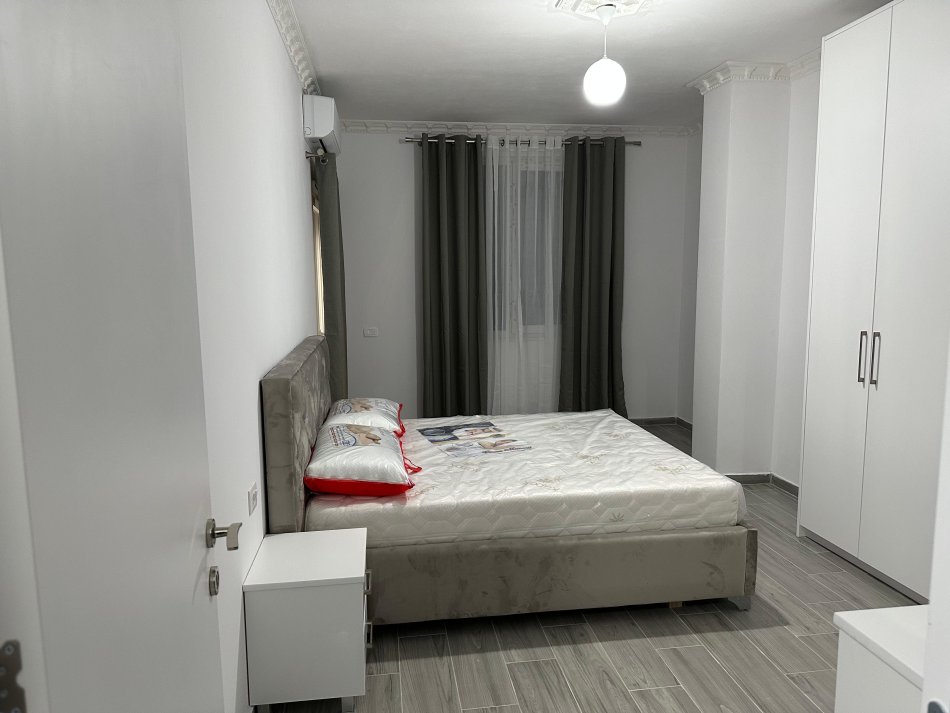 Tirane, jap me qera apartament 2+1+Aneks+Ballkon Kati 5, 110 m² 500 € (Shkoze)