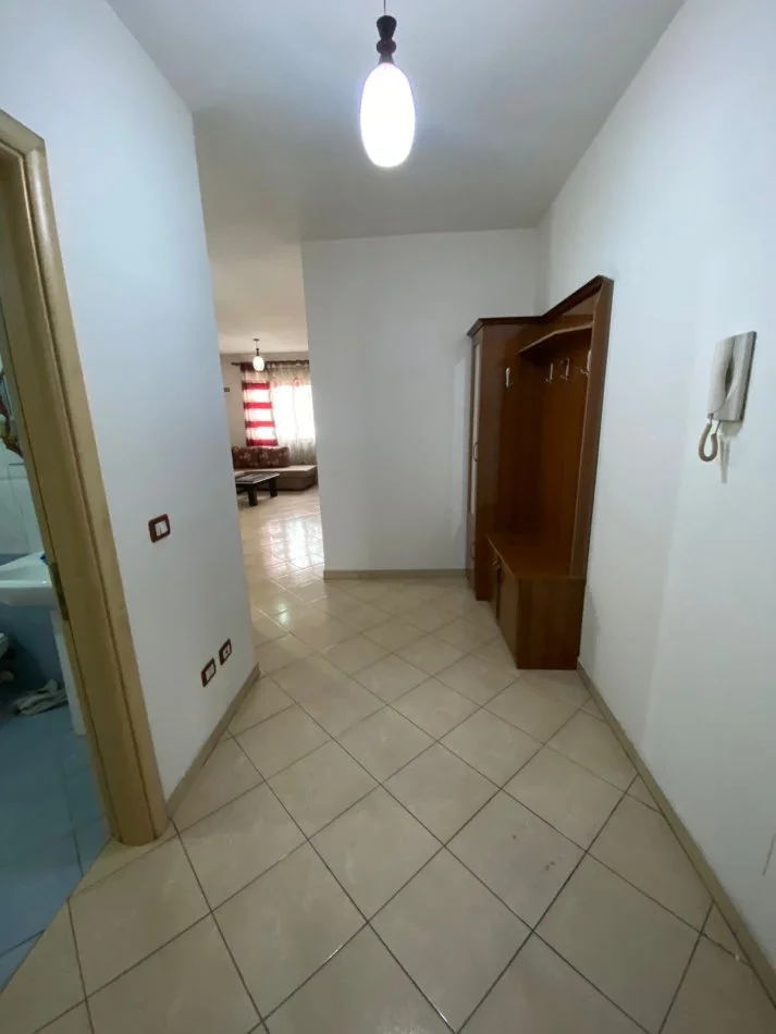 Tirane, shitet apartament 1+1 Kati 2, 75 m² 85.000 € (Casa Italia)