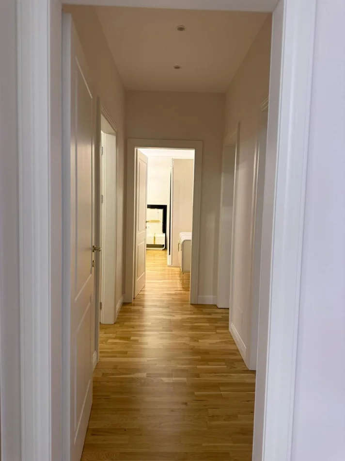 Tirane, shitet apartament 2+1 , 120 m² (teg)