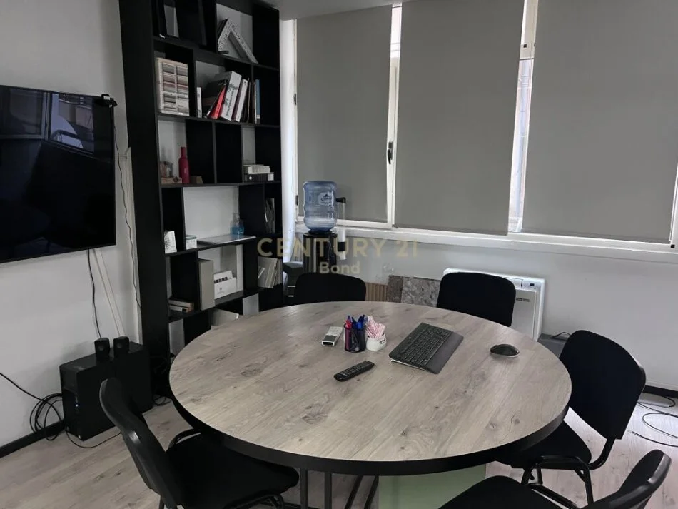 Tirane, shitet apartament 2+1 Kati 1, 118 m² 380.000 € (Rr. Nikola Tupe)