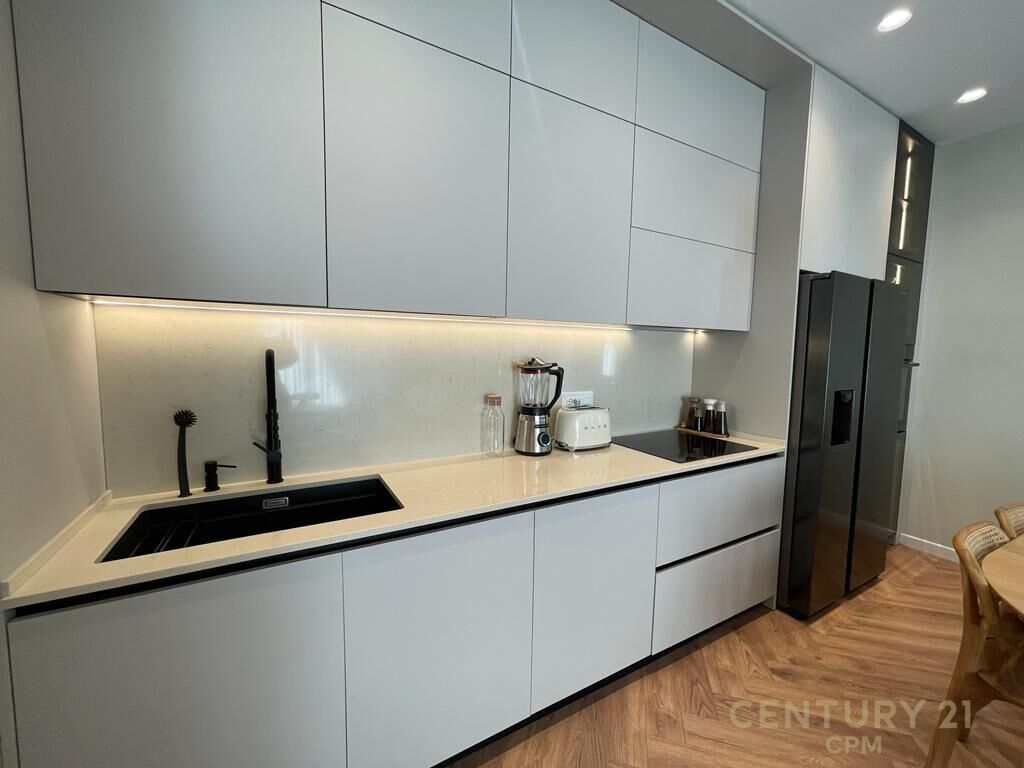 APARTAMENT PER QIRA 2+1+2 TEK SECRET GARDEN TEG!