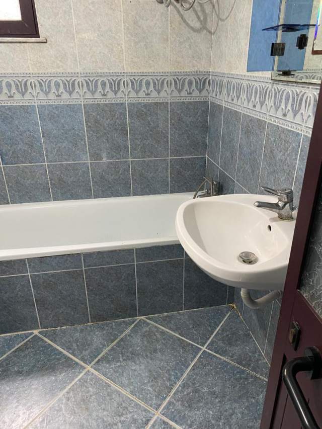 Tirane, jepet me qera apartament 1+1+A+BLK Kati 1, 70 m² 30.000 Leke (ARTAN LENJA)