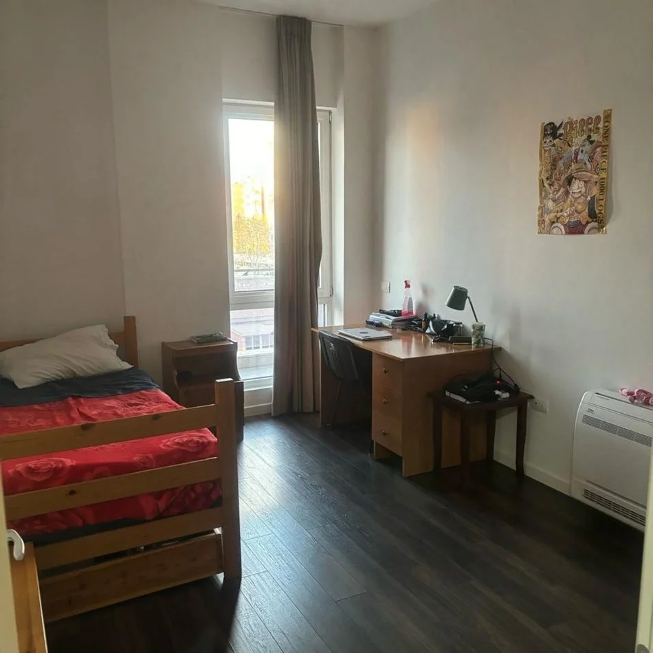 Tirane, jepet me qera apartament 3+1+Ballkon Kati 4, 170 m² 1.000 € (Garden Residence Turdiu)