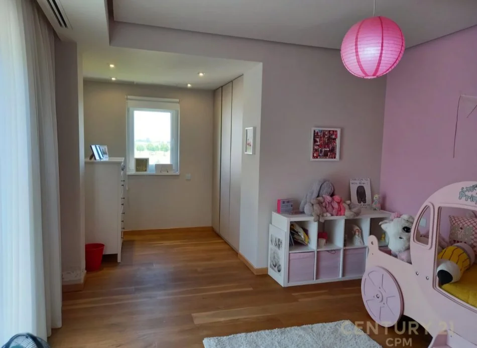 Tirane, jepet me qera Vile 3 Katshe Kati 4, 142 m² 3.900 € (Mjull-Bathore)