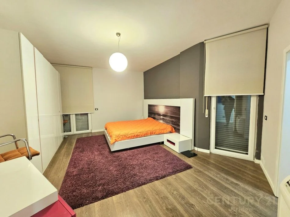 Tirane, jepet me qera apartament 3+1 Kati 4, 400 m² 1.500 € (KOPESHTI BOTANIK)