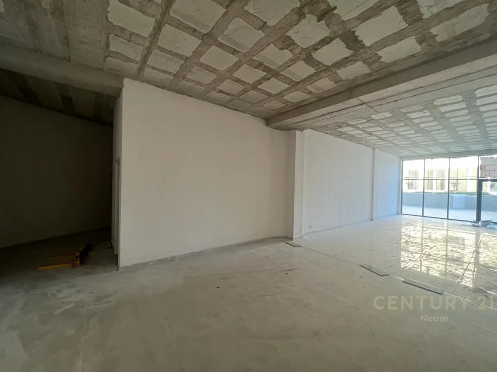 JEPET ME QERA AMBIENT BIZNESI TEK TURDIU!