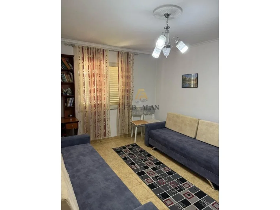 Tirane, shitet apartament 2+1 Kati 5, 102 m² 130.000 € (Laprake)