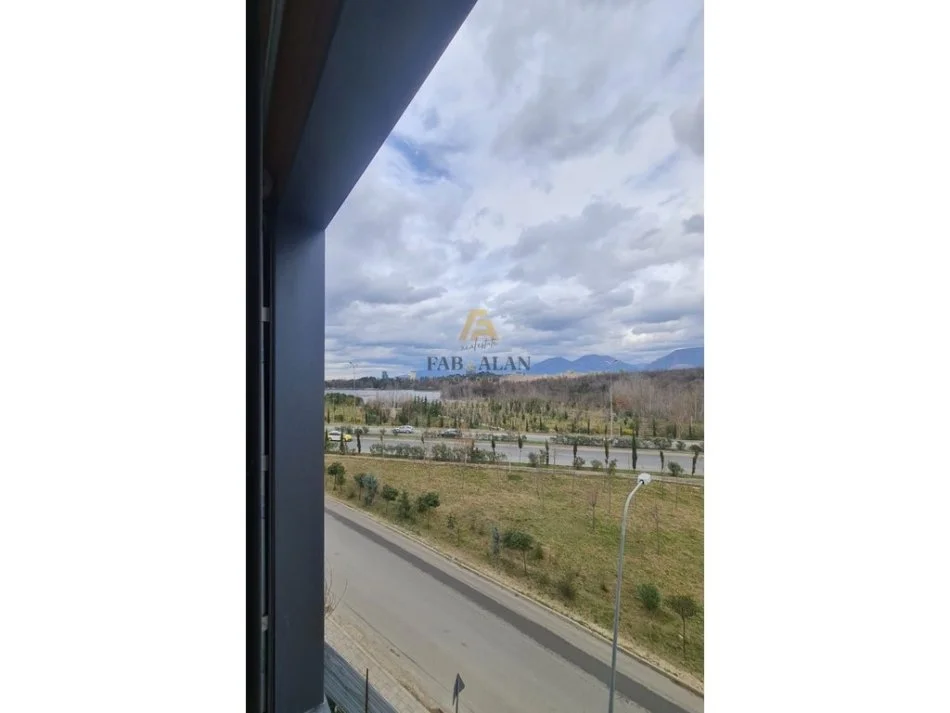 Tirane, jepet me qera apartament 1+1+Post parkimi, Kati 2, 80 m² 1.200 € (Liqeni i Thate)