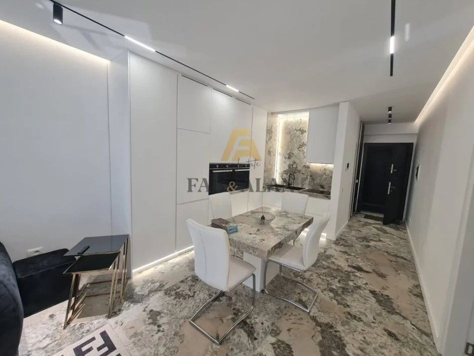 Tirane, jepet me qera apartament 1+1+Post parkimi, Kati 2, 80 m² 1.200 € (Liqeni i Thate)