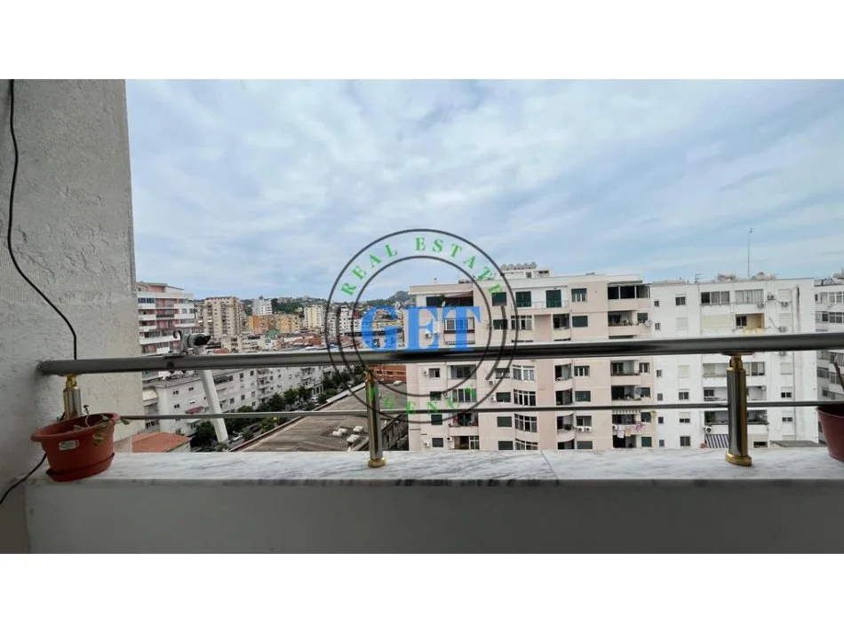 Durres, jepet me qera apartament 2+1 Kati 9, 100 m² 500 € (Qender, Durres)