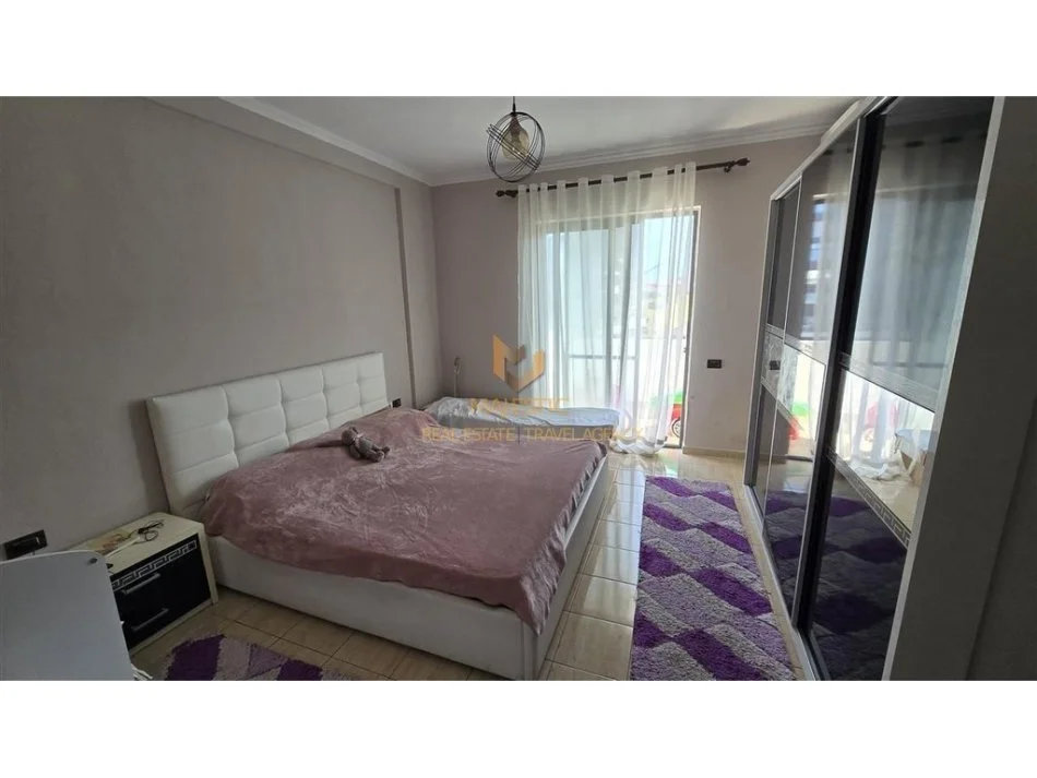 Tirane, jepet me qera apartament 1+1+Ballkon Kati 6, 75 m² 550 € (rruga dibres)