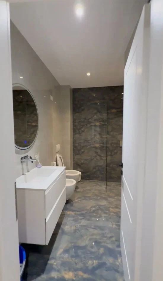 Tirane, jepet me qera apartament 1+1+Aneks+Ballkon , 72 m² 1.500 € (Rruga e Kosovareve)