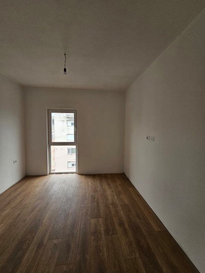 Tirane, shitet apartament 2+1 Kati 7, 95 m² 130.000 € (tirana entry 2)