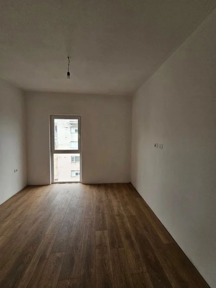 Tirane, shitet apartament 2+1 Kati 7, 95 m² 130.000 € (tirana entry 2)