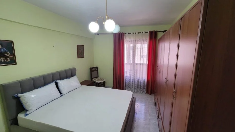 Durres, jepet me qera apartament 2+1 Kati 3, 75 m² 350 € 