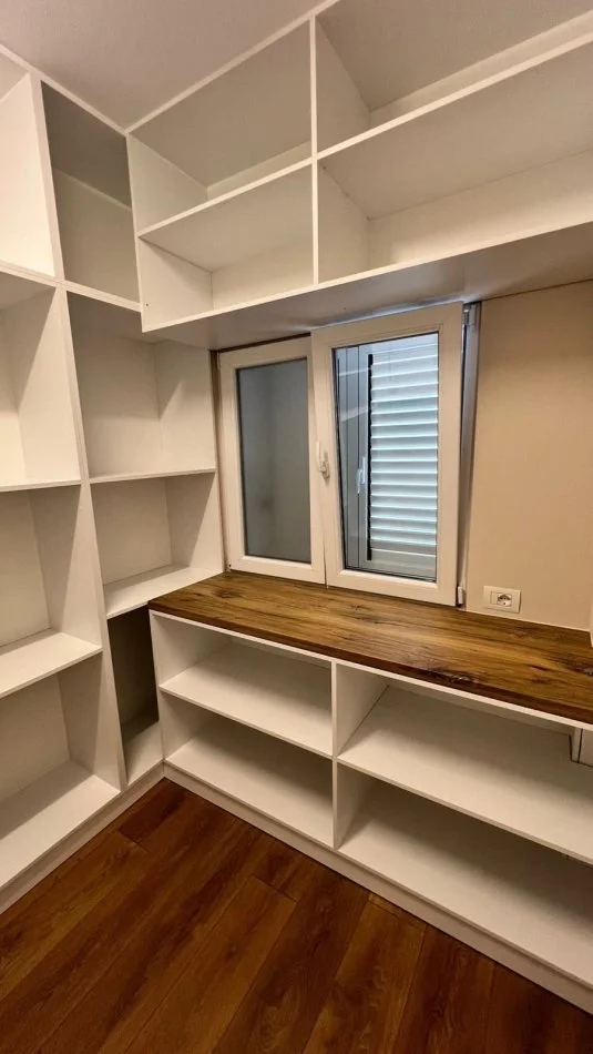 Tirane, jepet me qera apartament 2+1 Kati 2, 1 m² 550 € (Sauk)