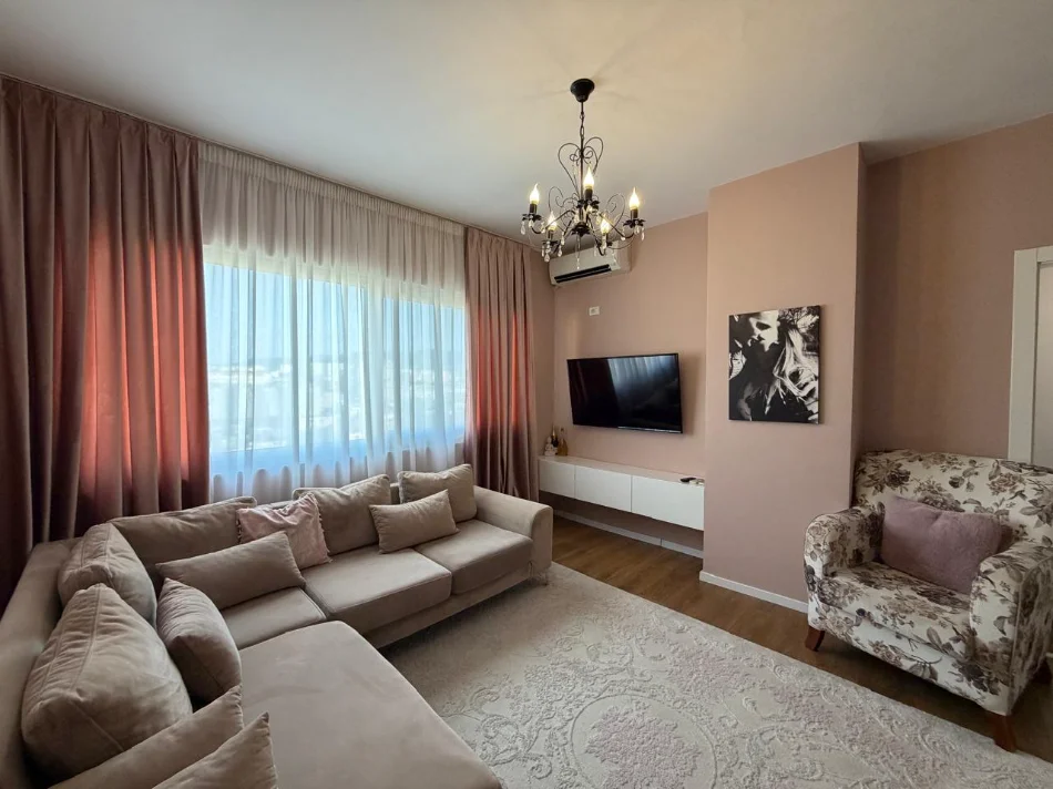 Tirane, shitet apartament 1+1 Kati 6, 61 m² 127.000 € (Astir)