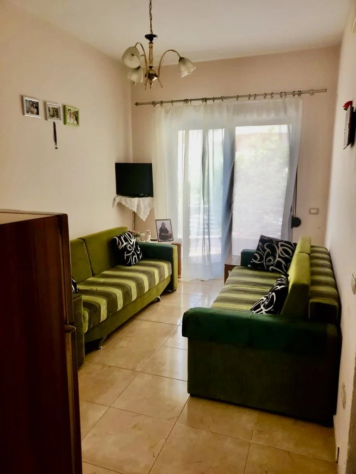 Radhime - Orikum, shitet Vile 4+1+Ballkon Kati 1, 170 m² 330.000 € (Orikum - Qender)