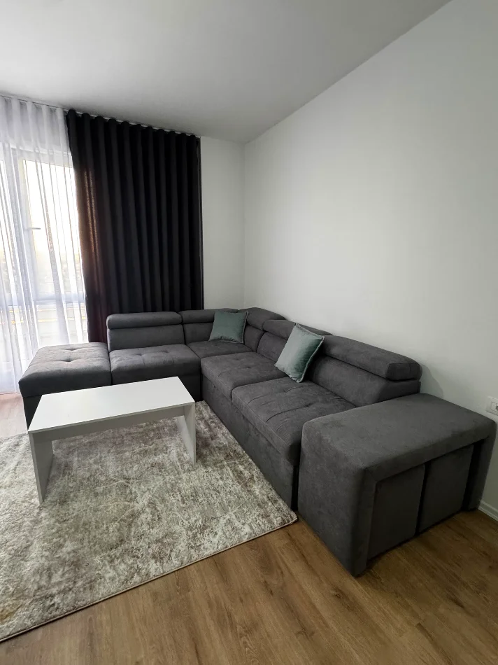 Tirane, jepet me qera apartament 2+1+Ballkon Kati 7, 95 m² 450 € (Apartament 2+1 Per Qera Univers City I Pabanuar Me Pare )