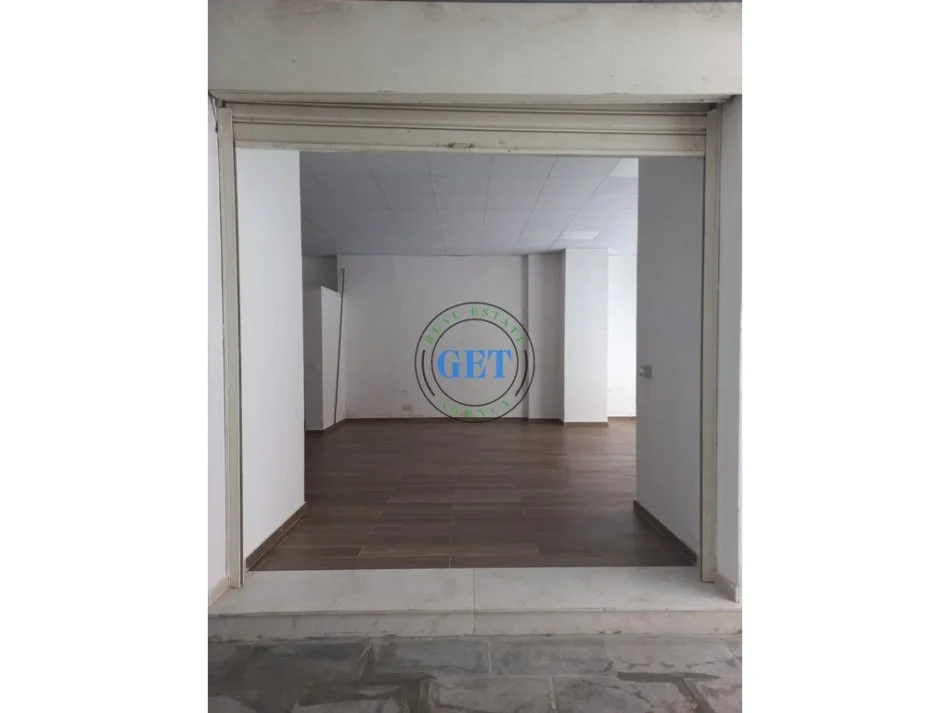 Durres, jap me qera ambjent biznesi Kati 0, 90 m² 600 € (Ish Rajoni i Policis, Durres)