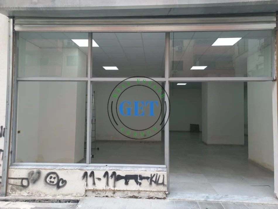 Durres, jap me qera ambjent biznesi Kati 0, 90 m² 600 € (Ish Rajoni i Policis, Durres)