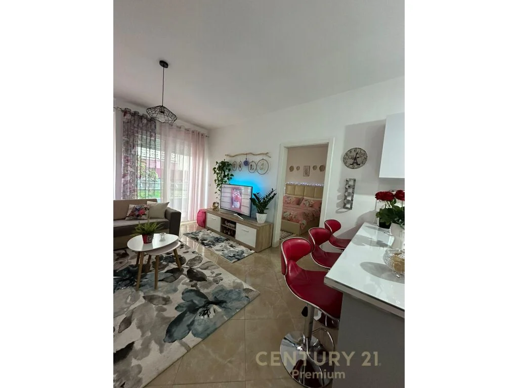 KOPSHTI BOTANIK, SHITET APARTAMENT 1+1!!