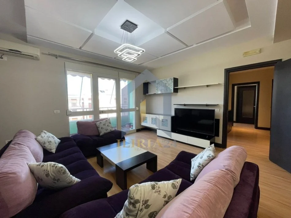 Tirane, shes apartament 2+1+Ballkon Kati 5, 105 m² 157.000 € (Astir Rruga Stefan Shundi)