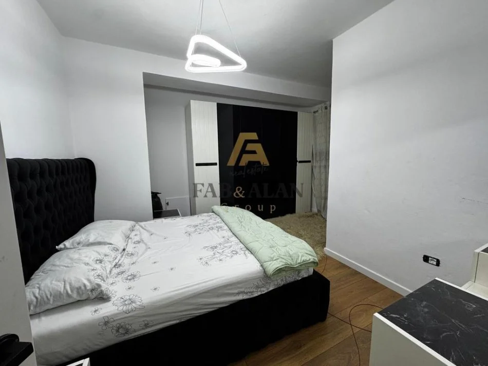 Tirane, shitet apartament 2+1 Kati 9, 90 m² 155.000 € (Mbrapa UET, Porcelan)