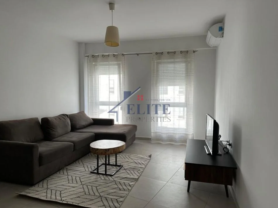 Tirane, jepet me qera apartament 1+1+Ballkon Kati 4, 64 m² 550 € (Kompleksi Magnet)