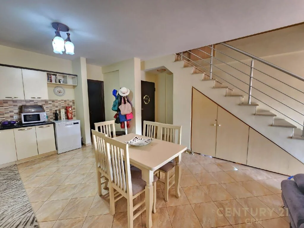 DUPLEX NE SHITJE 3+2 TEK RESIDENCA KODRA DIELLIT 1!