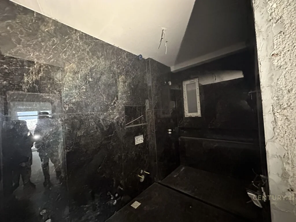 SHESIM APARTAMENT 1+1 ME PAMJE TE LIRE, TEK TIRANA GOLDEN PARK 3!