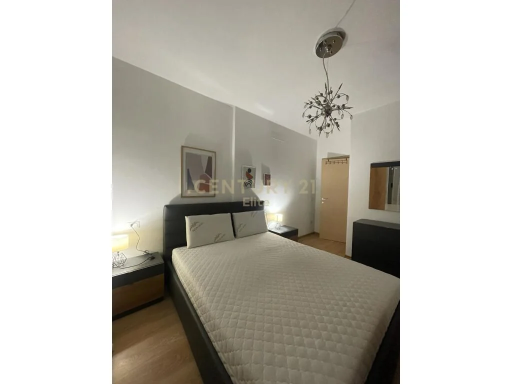 OXHAKU, JEPET ME QIRA APARTAMENT 1+1+2 POSTE PARKIMI!