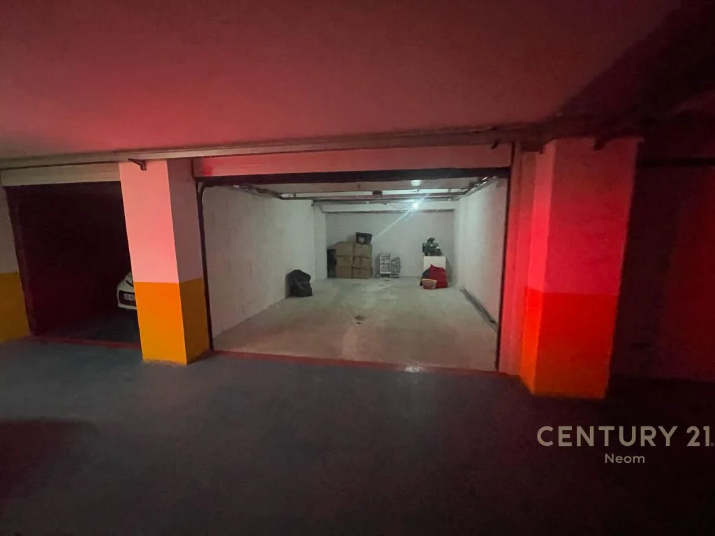 JEPET ME QIRA 2+1+2 ME POST PARKIMI TEK LIQENI I THATE