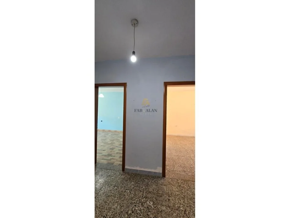 Tirane, shitet apartament 1+1 Kati 4, 59 m² 125.000 € (21 Dhjetori)