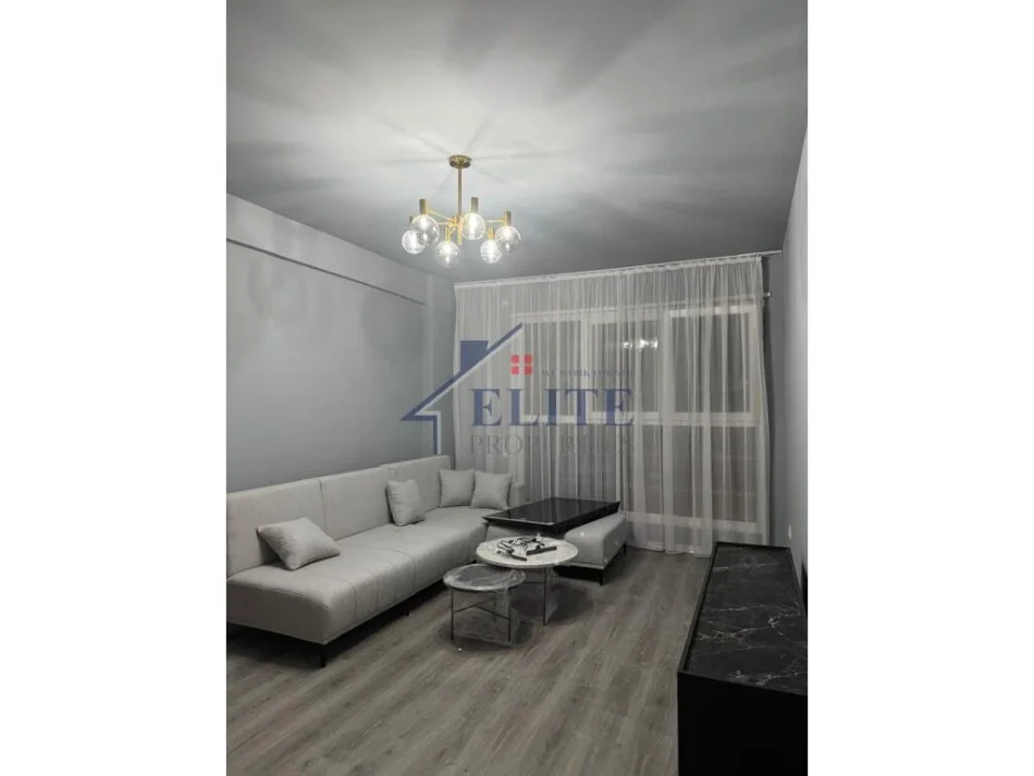 Tirane, jepet me qera apartament 1+1+Ballkon Kati 7, 65 m² 600 € (Don Bosko)