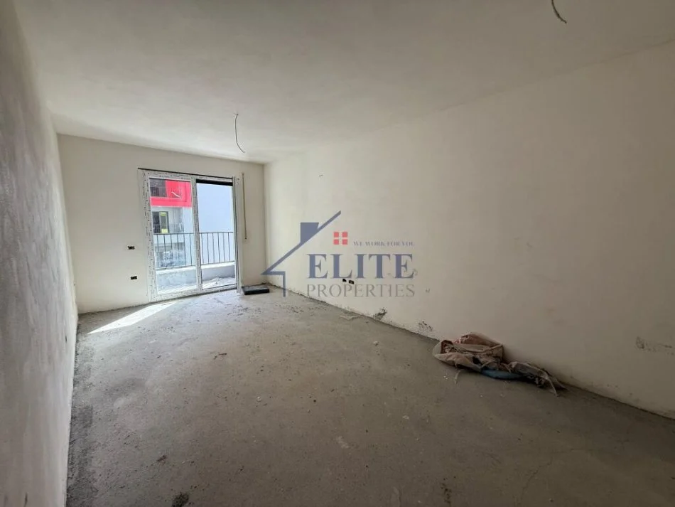 Tirane, shitet apartament 2+1+Ballkon Kati 5, 110 m² 121.011 € (Paskuqan)