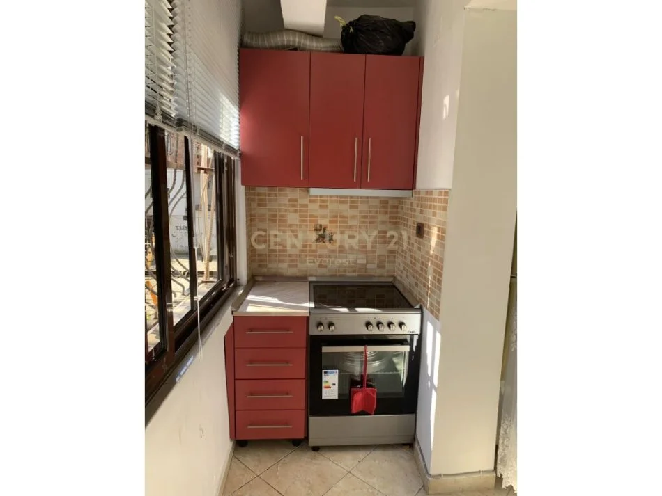 ⚡ZOGU I ZI, JEPET ME QIRA APARTAMENT 1+1!⚡