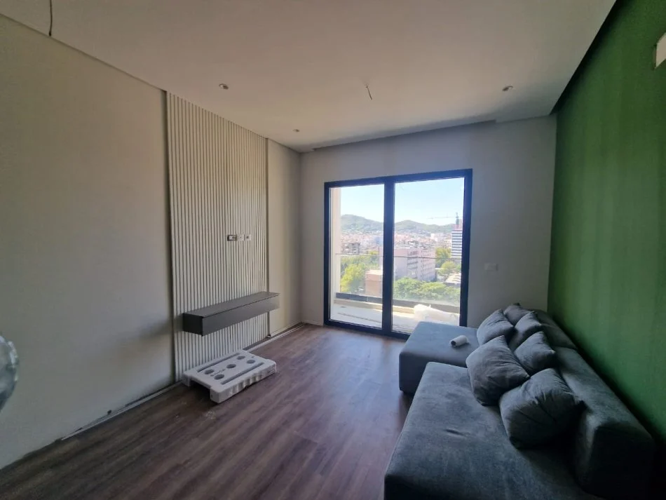 Tirane, jepet me qera apartament 1+1 Kati 5, 73 m² 700 € 