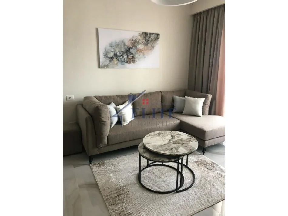 Tirane, jepet me qera apartament 2+1+Ballkon Kati 18, 110 m² 1.400 € (Tirana Garden Building)