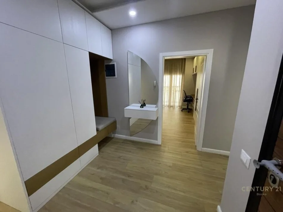 Tirane, shitet apartament 2+1 Kati 4, 113 m² 350.000 € (QENDER)