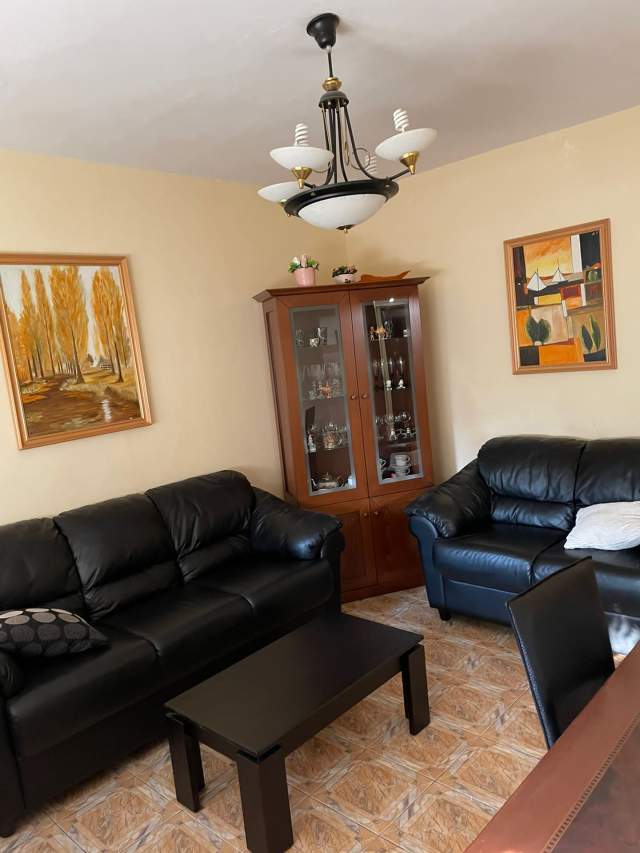 Tirane, jepet me qera apartament 2+1+BLK Kati 2, 90 m² 500 Euro (21 Dhjetori)