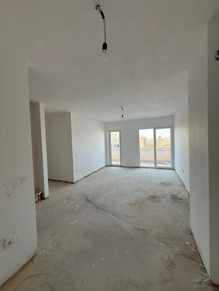 Tirane, shitet apartament+verande 2+1+2 , 122 m² 189.565 € (Aura Complex, Laprake)