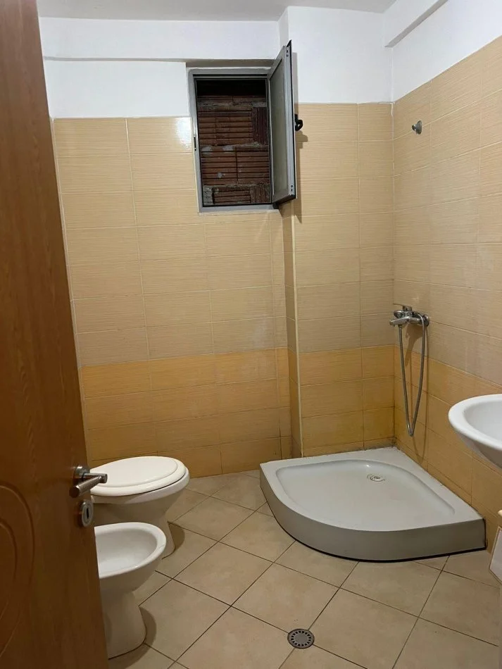 SHITET APARTAMENT 1+1 VILA L ASTIR 85.000 EURO ME HIPOTEKE